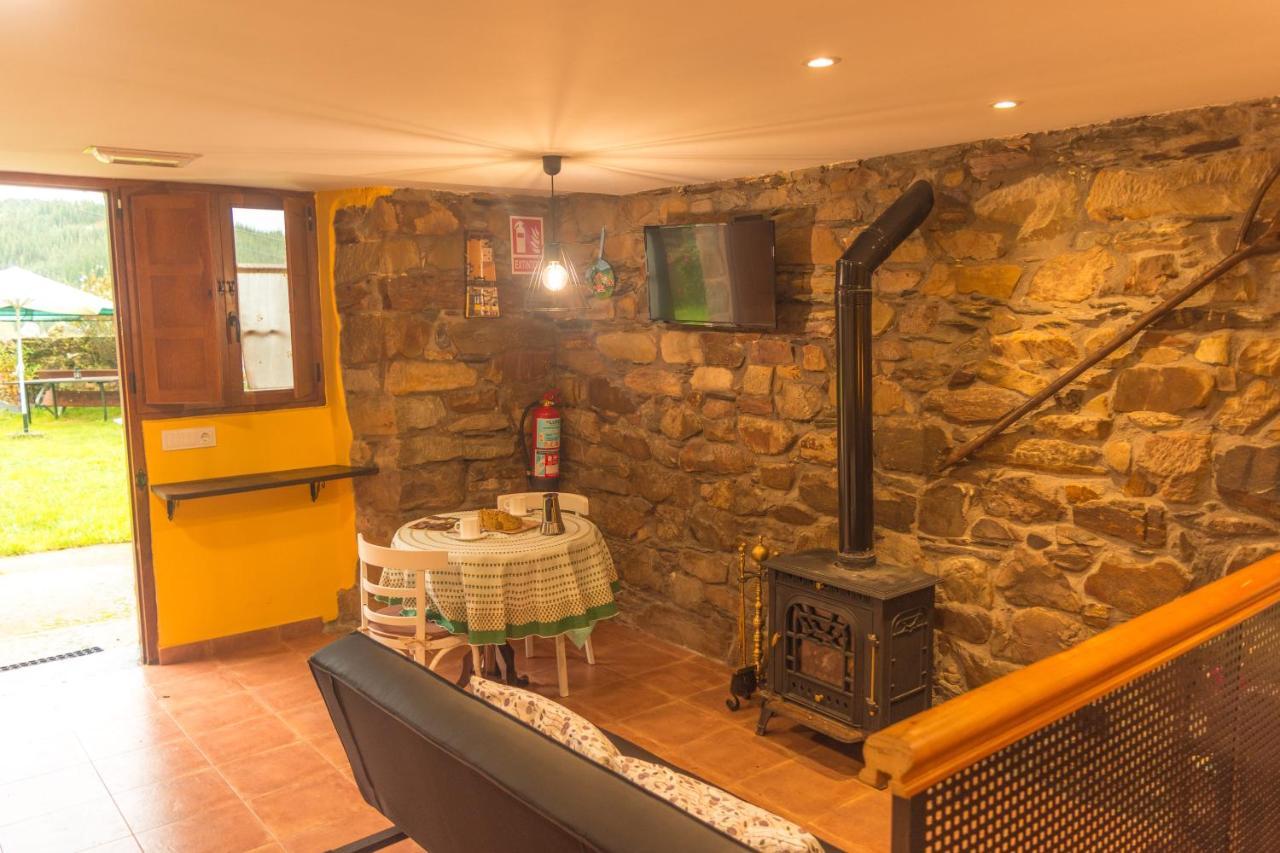 Apartamentos Rurales Tia Vicenta Santa Eulalia de Oscos Buitenkant foto